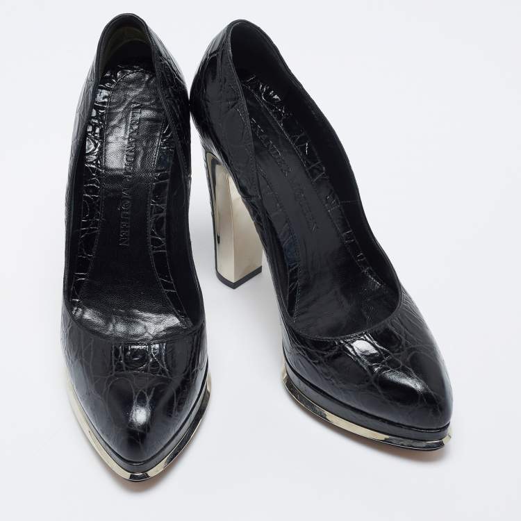 Pre Owned Alexander McQueen Black Croc Embossed Leather Platform Pumps Size 39