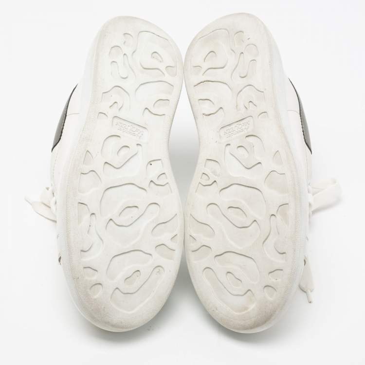 Pre Owned Alexander McQueen Metallic/White Leather Oversized Sneakers Size 39