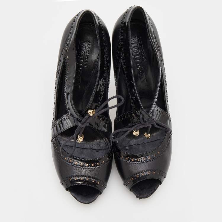 Pre Owned Alexander McQueen Black Leather Brogue Trim Cut Out Platform Peep Toe Pumps Size 41