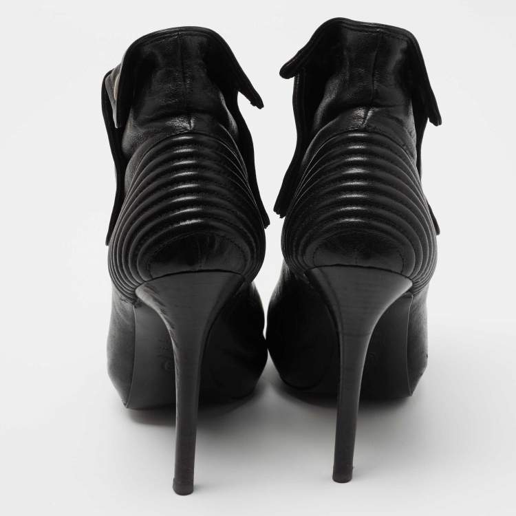 Pre Owned Alexander McQueen Black Leather Faithful Skull Peep Toe Booties Size 36 