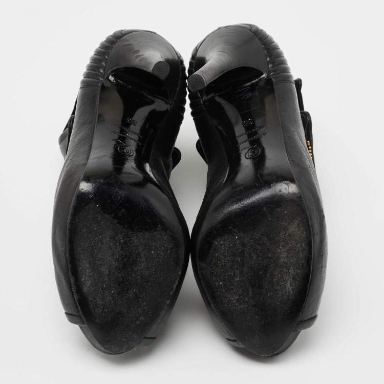Pre Owned Alexander McQueen Black Leather Faithful Skull Peep Toe Booties Size 36 