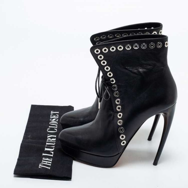 Pre Owned Alexander McQueen Black Leather Eyelet Detail Platform Ankle Booties Size 36