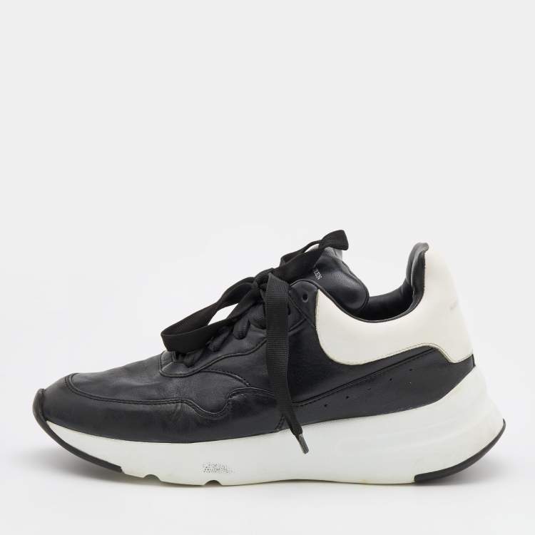 Alexander McQueen☆クレスト ランナー スニーカー black/black Women's Oversized Sneaker in Black | McQueen US