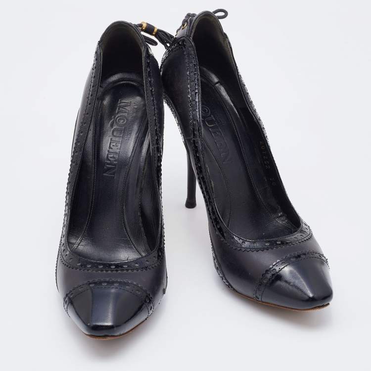 Pre Owned Alexander McQueen Black Brogue Leather Platform Pumps Size 38