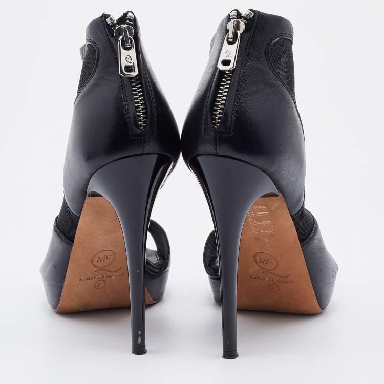 Pre Owned Alexander McQueen Black Leather and Mesh Toe Ring Booties Size 37 