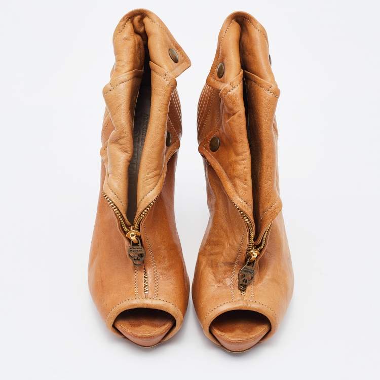 Pre Owned Alexander McQueen Brown Leather Faithful Skull Peep Toe Platform Booties Size 38.5