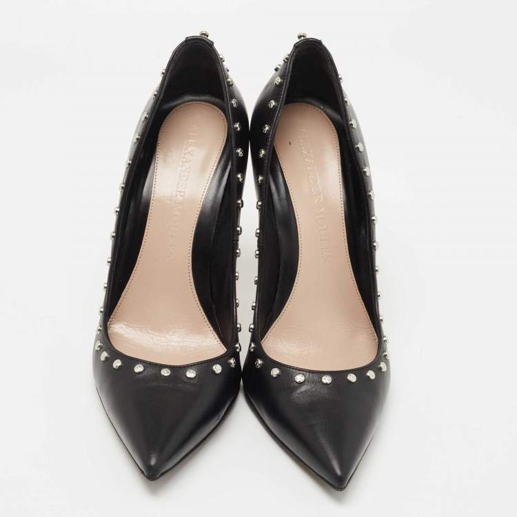 Pre Owned Alexander McQueen Black Leather Studded Pointed Toe Pumps Size 39.5