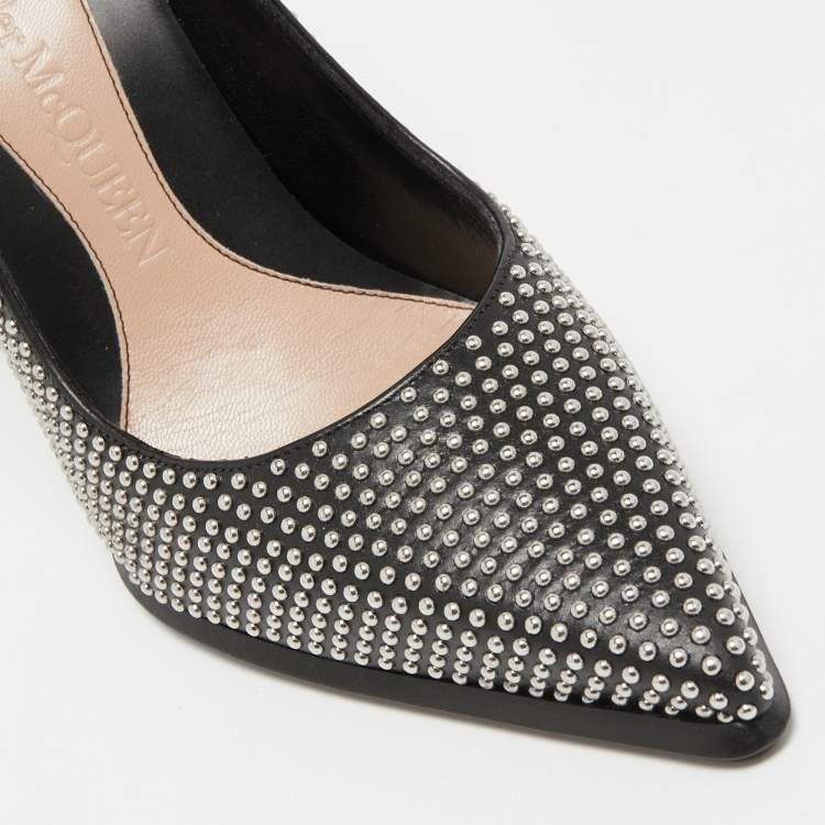 Pre Owned Alexander McQueen Black Leather Studded Pumps Size 37
