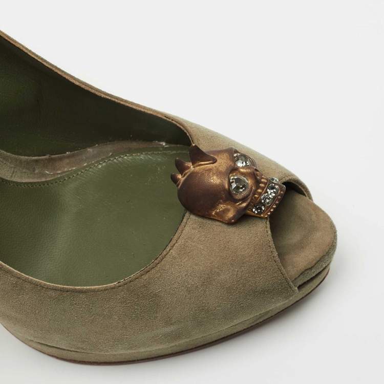 مملوكة مسبقًا Alexander McQueen Green Suede Skull Peep Toe Pumps Size 39