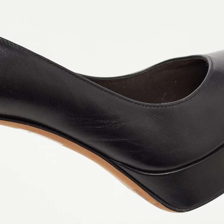 Pre Owned Alexander McQueen Black Leather Horn Heel Platform Pumps Size 39