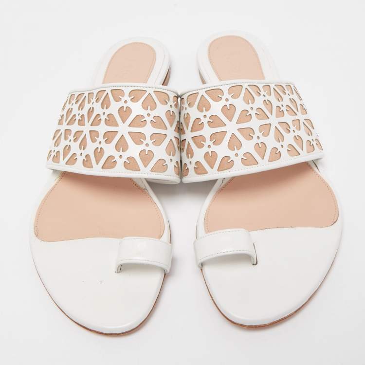 Pre Owned Alexander McQueen White/Beige Laser Cut  Leather and Suede Toe Ring Flat Sandals Size 38.5
