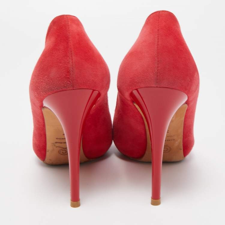 Pre Owned Alexander McQueen Red Suede Skull Peep Toe Pumps Size 37