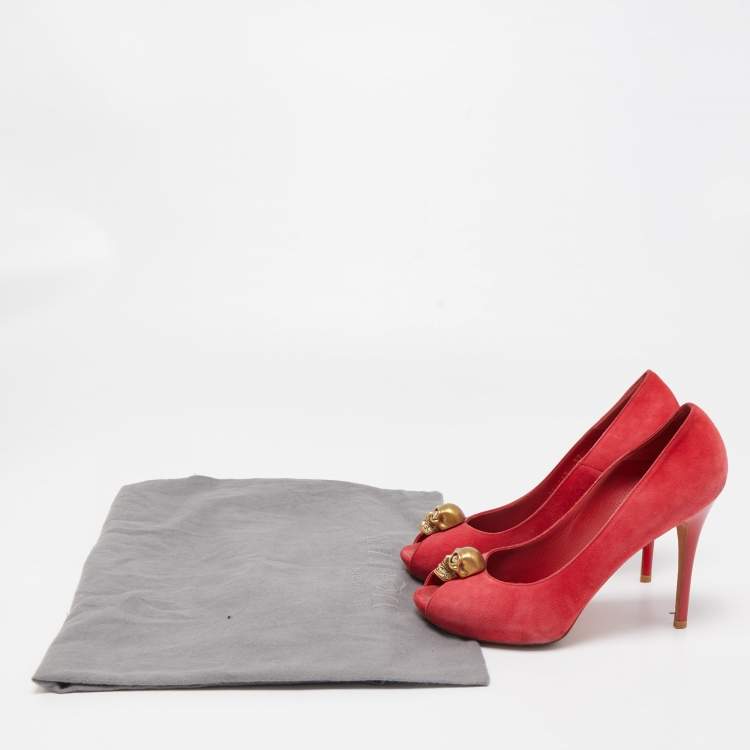 Pre Owned Alexander McQueen Red Suede Skull Peep Toe Pumps Size 37