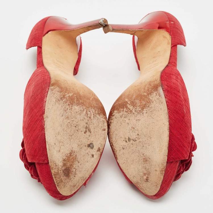 Pre Owned Alexander McQueen Red Laminated Suede Floral Applique D'orsay Pumps Size 38.5