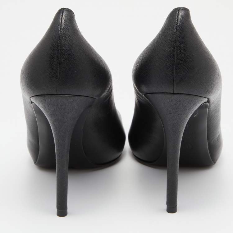 Pre Owned Alexander McQueen Black Leather Crystal Embellished Skull Peep Toe Pumps Size 37.5