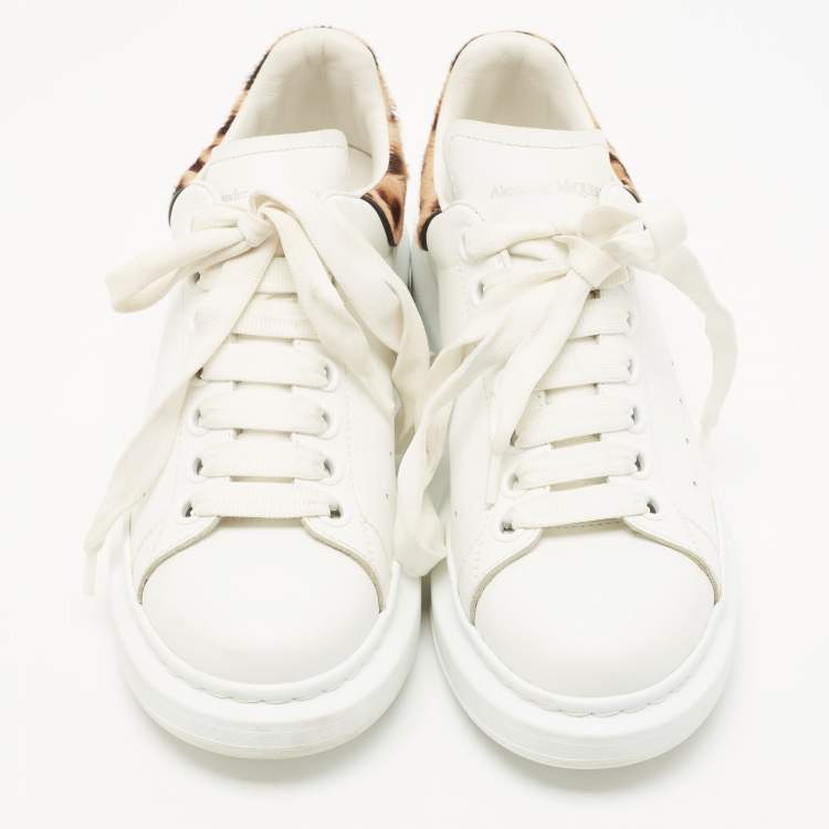 Pre Owned Alexander McQueen White Leather And Leopard Print Pony Hair Low Top Sneakers Size 38