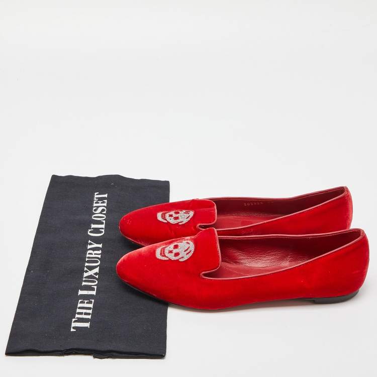 Pre Owned Alexander McQueen Red Velvet Embroidered Skull Smoking Slippers Size 38
