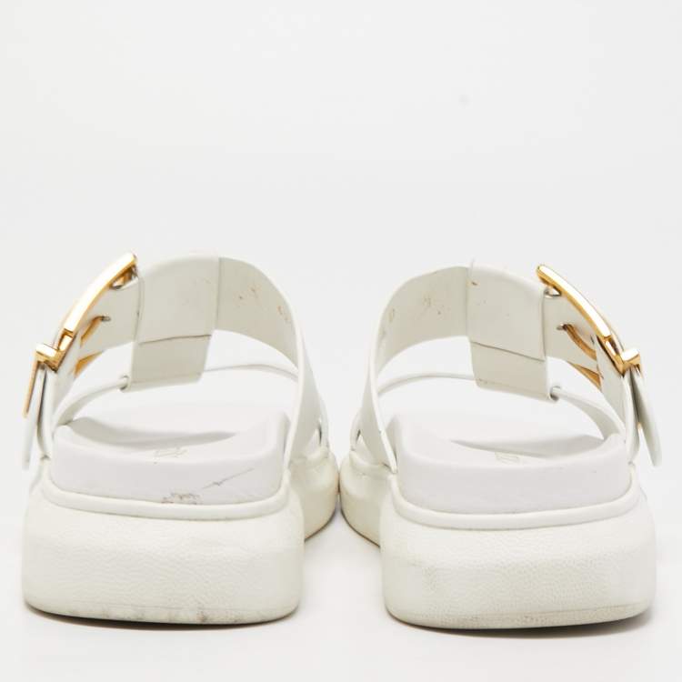 مملوكة مسبقًا Alexander McQueen White Leather Slides Size 38