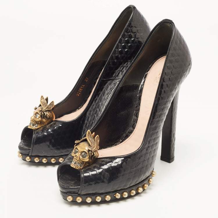 Pre Owned Alexander McQueen Black Patent Leather Skull Embellished Peep Toe Pumps Size 37