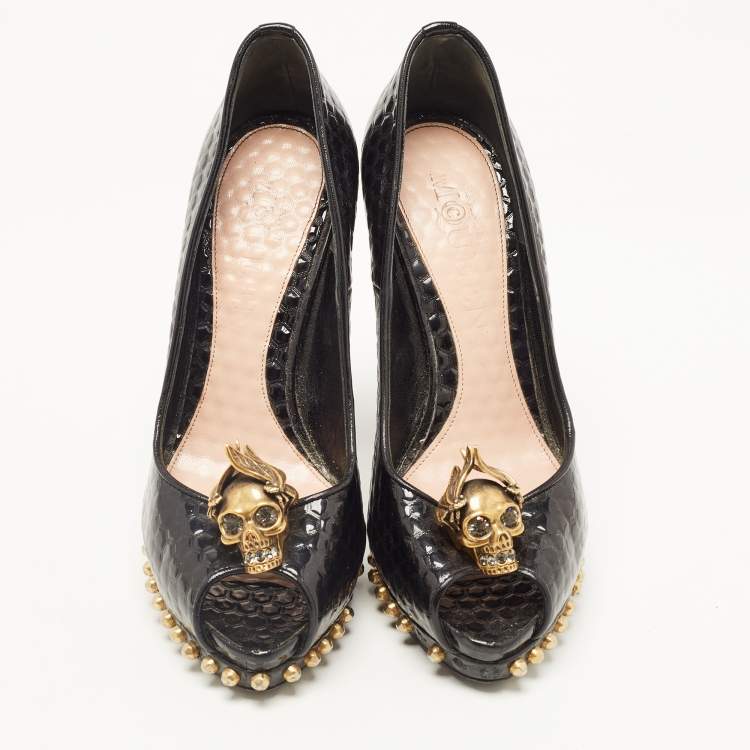 Pre Owned Alexander McQueen Black Patent Leather Skull Embellished Peep Toe Pumps Size 37