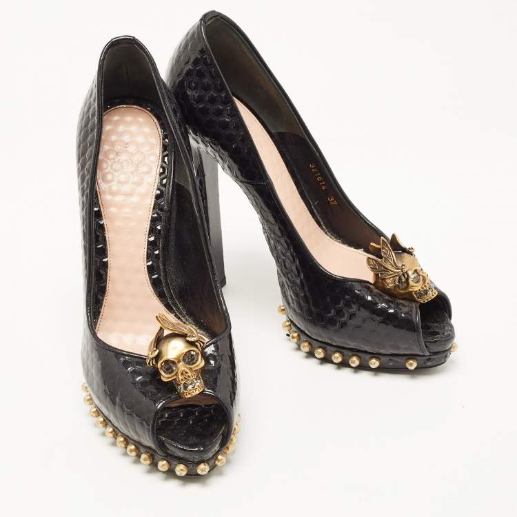 Pre Owned Alexander McQueen Black Patent Leather Skull Embellished Peep Toe Pumps Size 37