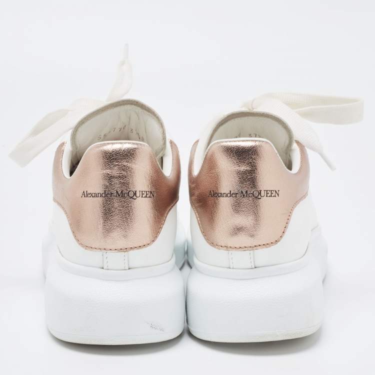 مملوكة مسبقًا Alexander McQueen White/Rose Gold Leather Oversized Sneakers Size 37.5