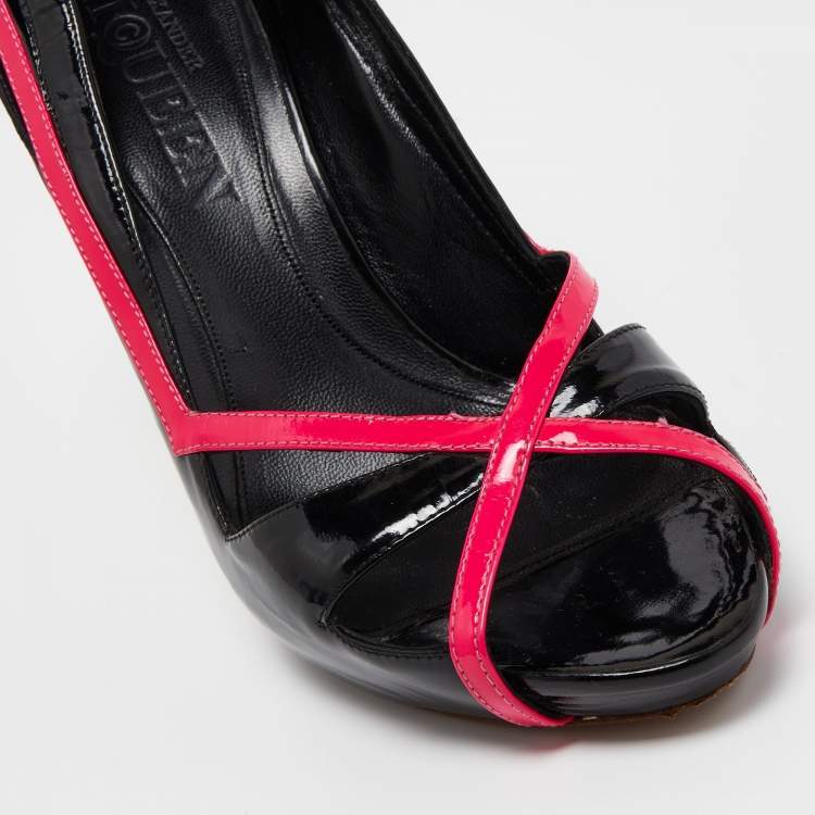 Pre Owned Alexander McQueen Black/Pink Patent Leather Open Toe Pumps Size 37