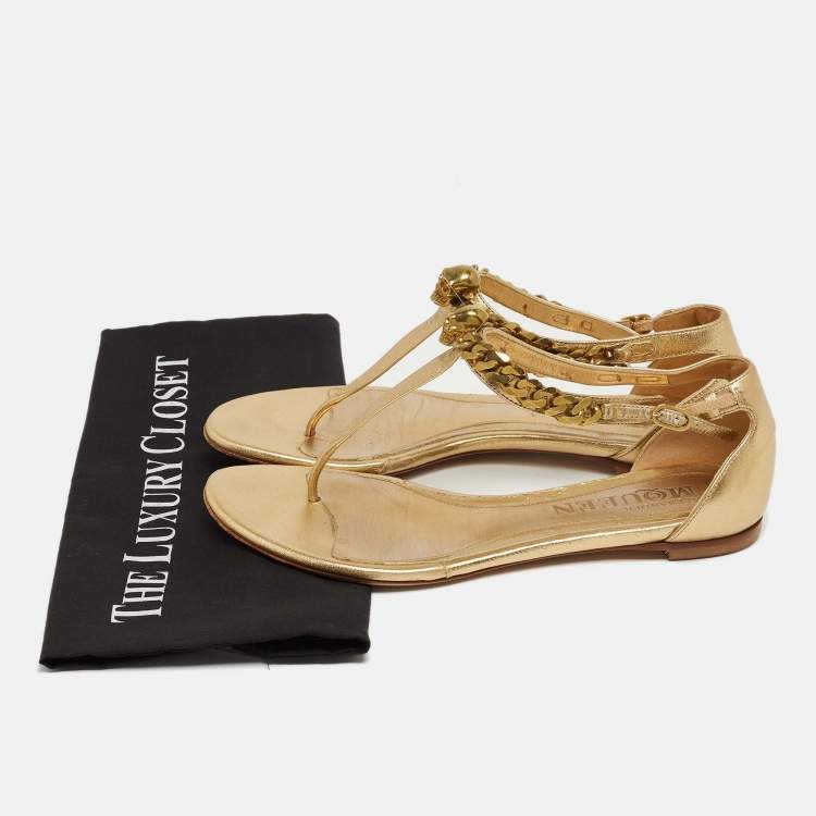 Pre Owned Alexander McQueen Gold Leather Skull Chain Thong Flat Sandals Size 37.5