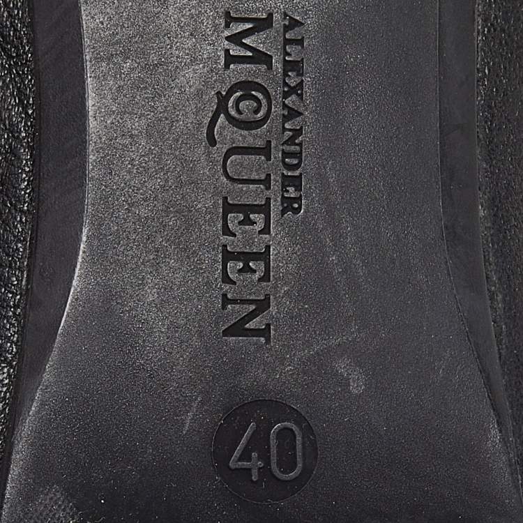 Pre Owned Alexander McQueen Black Leather Skull City Ballet Flats Size 40