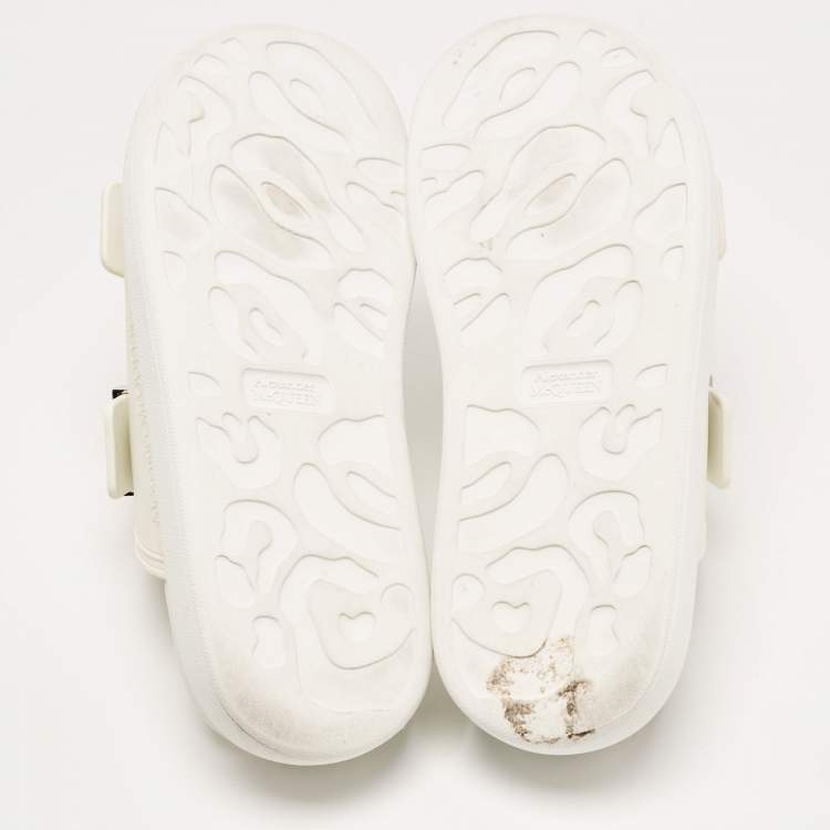 Pre Owned Alexander McQueen White Rubber Birke Buckle Slide Flats Size 38.5 