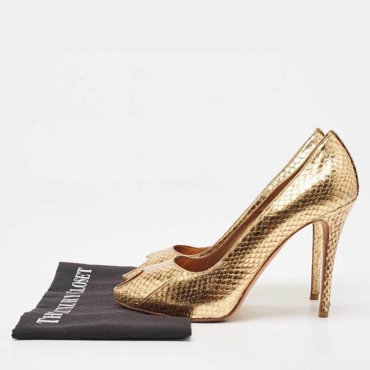 Pre Owned Alexander McQueen Gold Embossed Python Heart Peep Toe Pumps Size 38.5