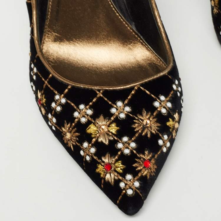 Pre Owned Alexander McQueen Black Velvet Embellished Pointed Toe Pumps Size 38.5
