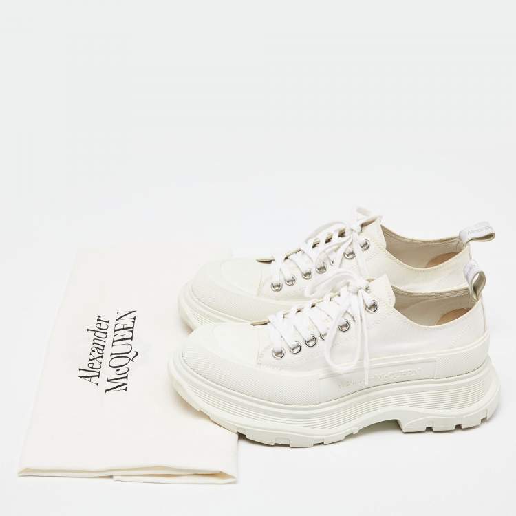 Pre Owned Alexander McQueen White Canvas and Rubber Tread Slick Lace Up Sneakers 39