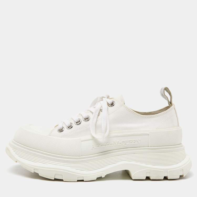 Pre Owned Alexander McQueen White Canvas and Rubber Tread Slick Lace Up Sneakers 39