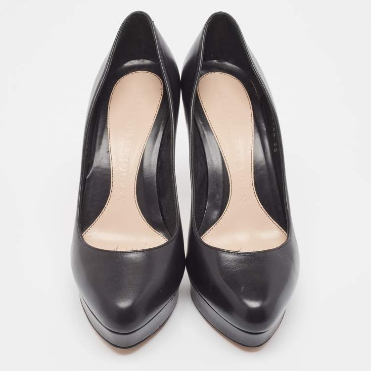 Pre Owned Alexander McQueen Black Leather Horn Heel Platform Pumps Size 36