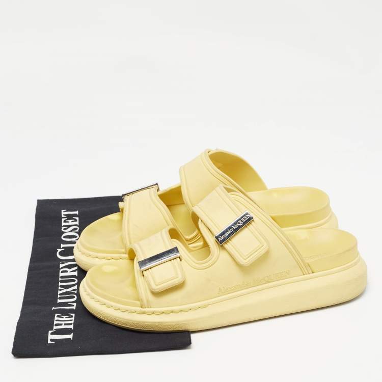 Pre Owned Alexander McQueen Yellow Rubber Hybrid Slides Size 38