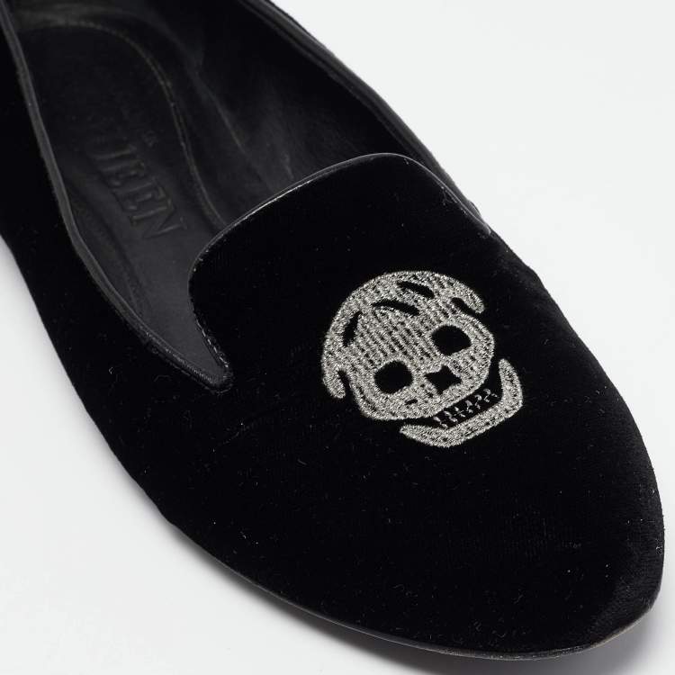 Pre Owned Alexander McQueen Black Velvet Skull Embroidered Smoking Slippers Size 36
