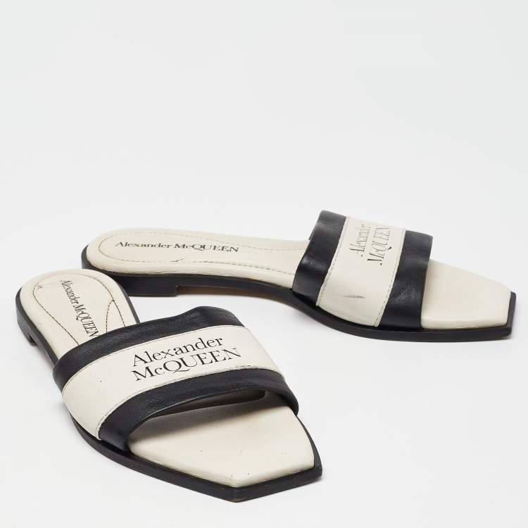 Pre Owned Alexander McQueen Ivory/Black Leather Flat Slides Size 37