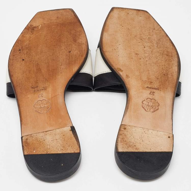 Pre Owned Alexander McQueen Ivory/Black Leather Flat Slides Size 37