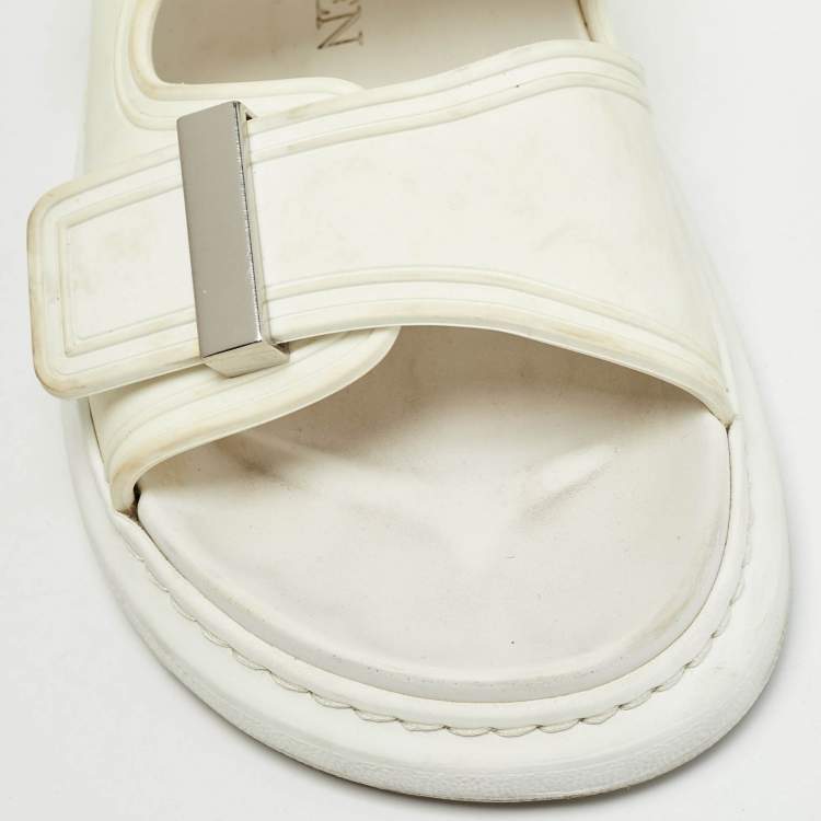 Pre Owned Alexander McQueen White Rubber Birke Buckle Slide Flats Size 37