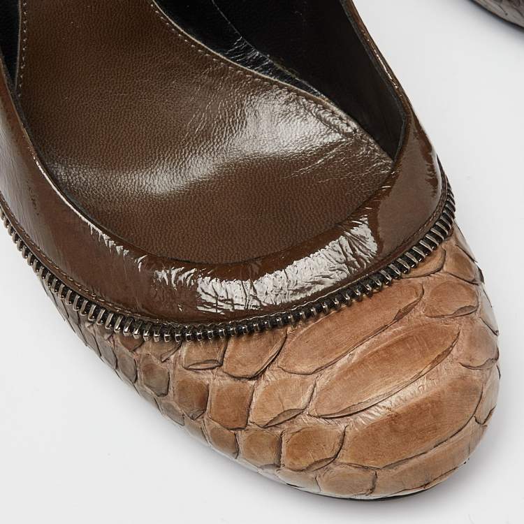 Pre Owned Alexander McQueen Brown/Green Python and Patent Leather Round Toe Pumps Size 38.5