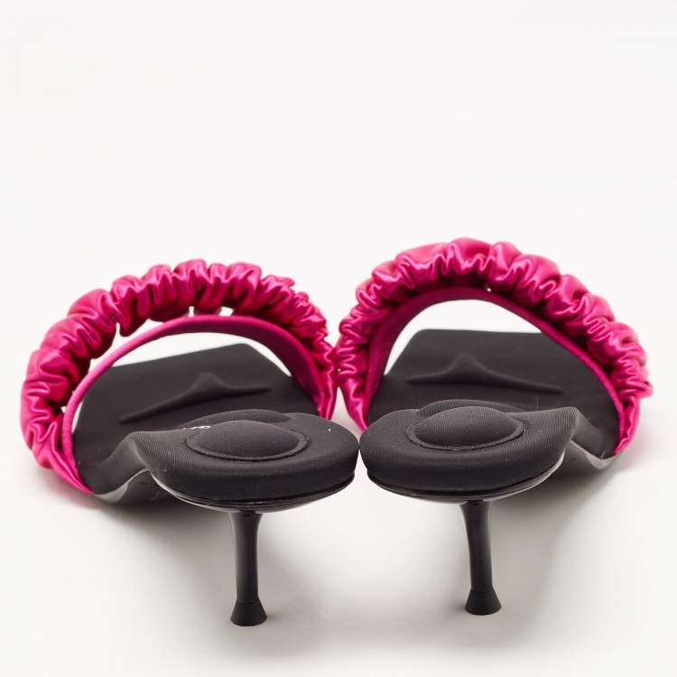Pre Owned Alexander Wang Pink Satin Slides Size 37  