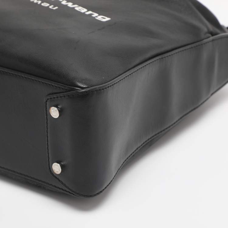 Pre Owned Alexander Wang Black Leather Ryan Drawstring Hobo