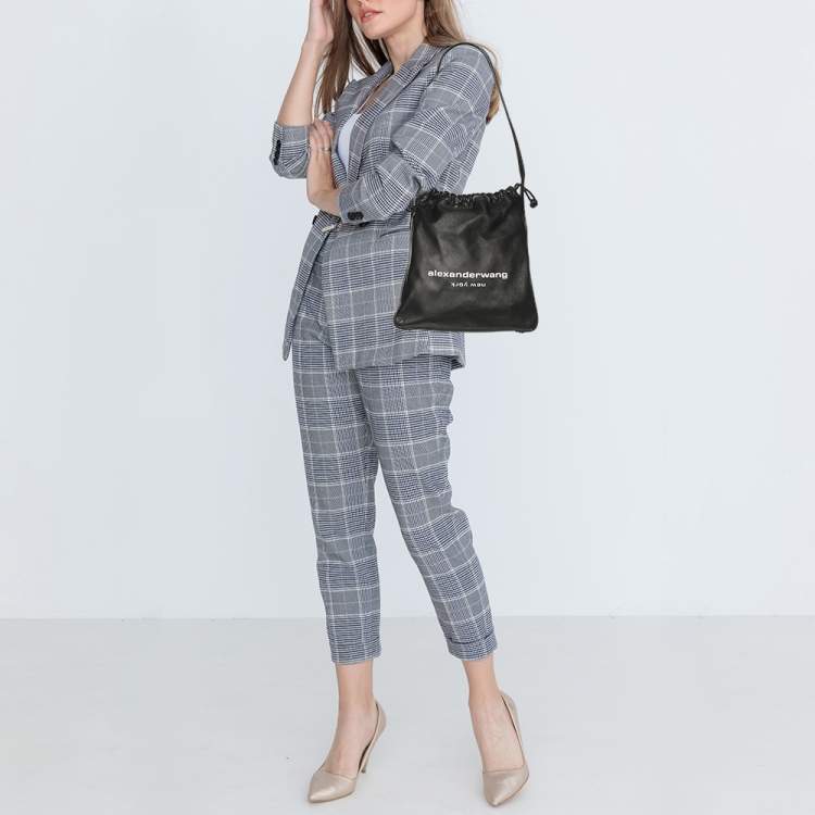 Pre Owned Alexander Wang Black Leather Ryan Drawstring Hobo