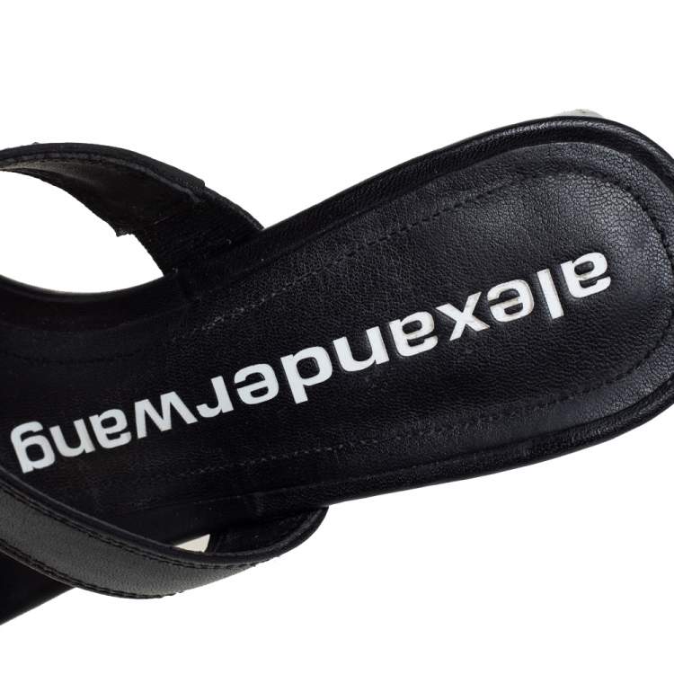مملوكة مسبقًا Alexander Wang Black Leather Ellis Toe Ring Slide Sandals Size 35