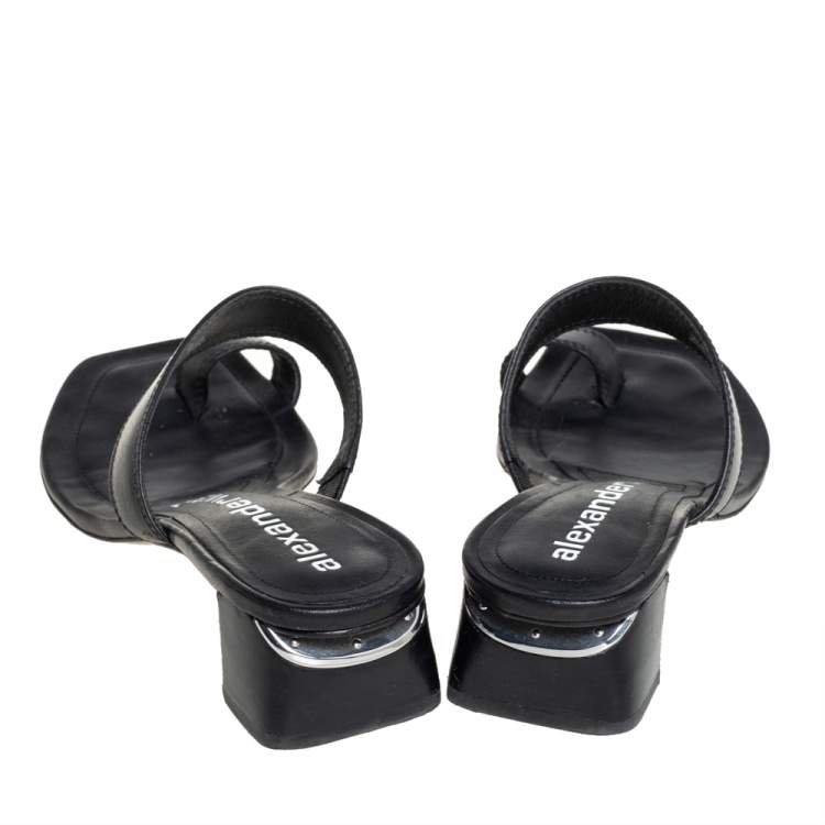 مملوكة مسبقًا Alexander Wang Black Leather Ellis Toe Ring Slide Sandals Size 35