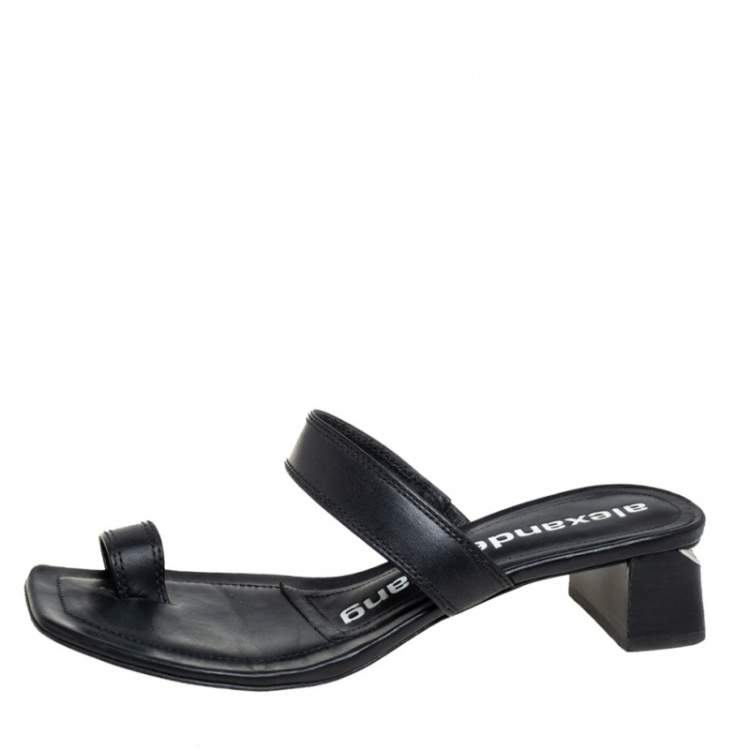 مملوكة مسبقًا Alexander Wang Black Leather Ellis Toe Ring Slide Sandals Size 35
