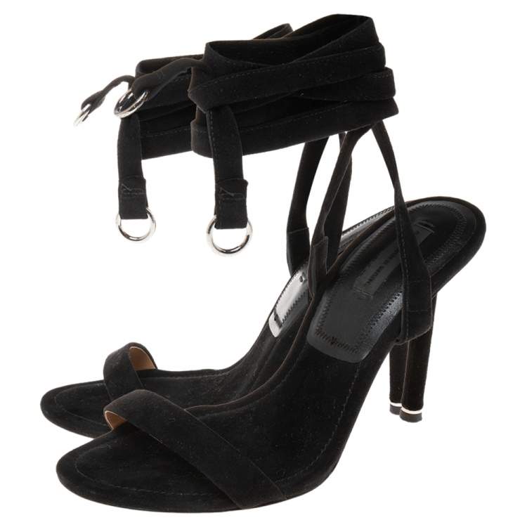 مملوكة مسبقًا Alexander Wang Black Suede  Ankle Wrap Sandals Size 38