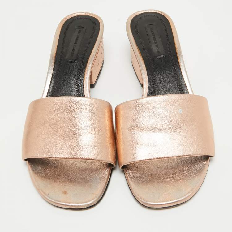 Pre Owned Alexander Wang Rose Gold Leather Lou Slide Sandals Size 36