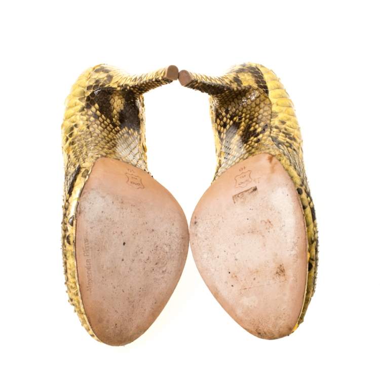 Pre Owned Alexander Birman Yellow/Black Python Peep Toe Pumps Size 40.5